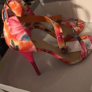 Mossimo floral heels. Perfect for summer! NWT!